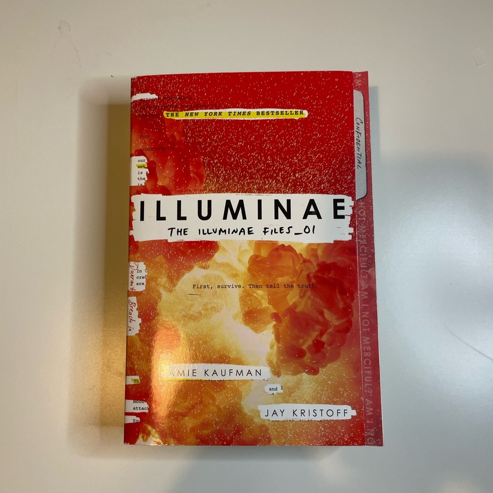 Illuminae by Amie Kaufman & Jay Kristoff